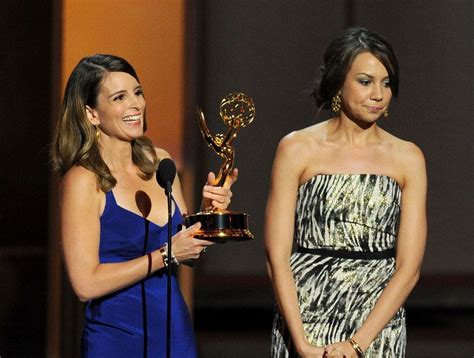 Emmy oops: Tina Feys wardrobe malfunction